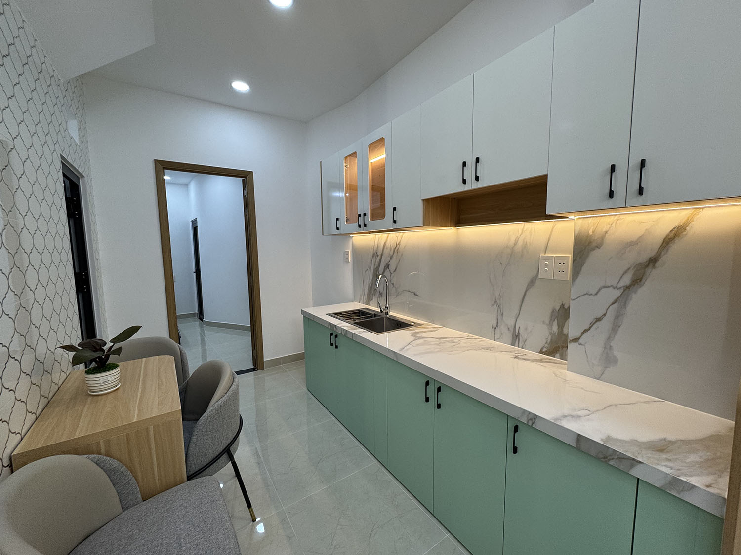 Luxury House 1 lầu đẹp lung linh, full nội thất cao cấp, có phòng tầng trệt khu VIP Hoàng Văn Thụ
